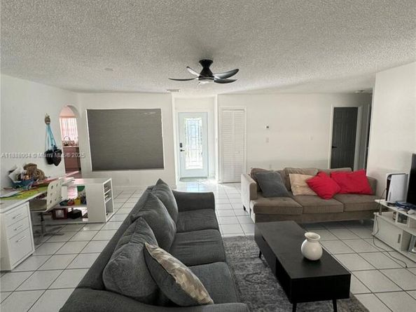 20923 SW 126th Ct, Miami FL 33177