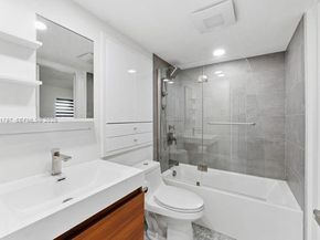 400 NW 78th Ave, Plantation FL 33324