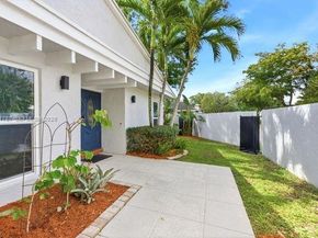 400 NW 78th Ave, Plantation FL 33324