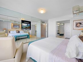 3500 Mystic Pointe Drive 2108, Aventura FL 33180