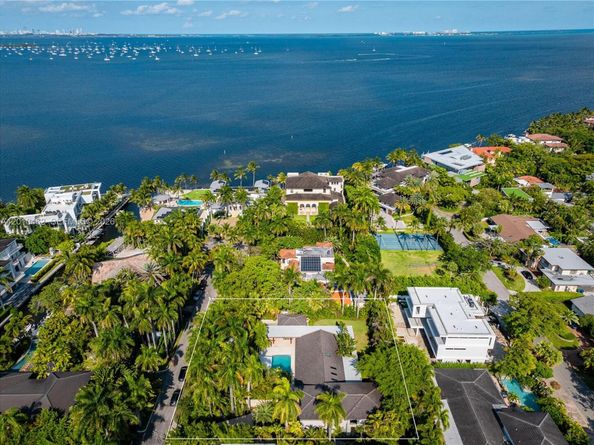 3600 Stewart Ave, Miami FL 33133