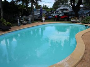 8200 SW 164th St, Palmetto Bay FL 33157
