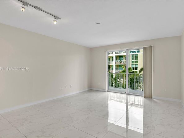 806 E Windward Way 515, Lantana FL 33462