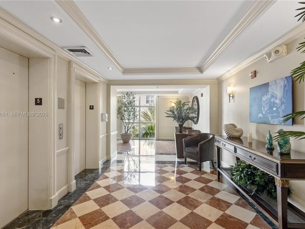 806 E Windward Way 515, Lantana FL 33462