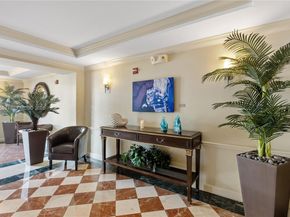 806 E Windward Way 515, Lantana FL 33462