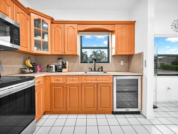 6590 SW 152nd Pl 2590, Miami FL 33193