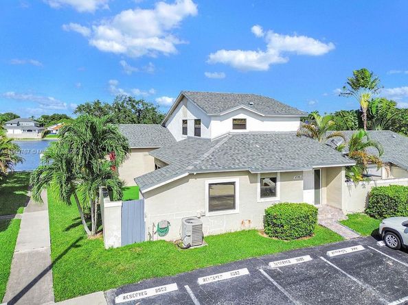 6590 SW 152nd Pl 2590, Miami FL 33193