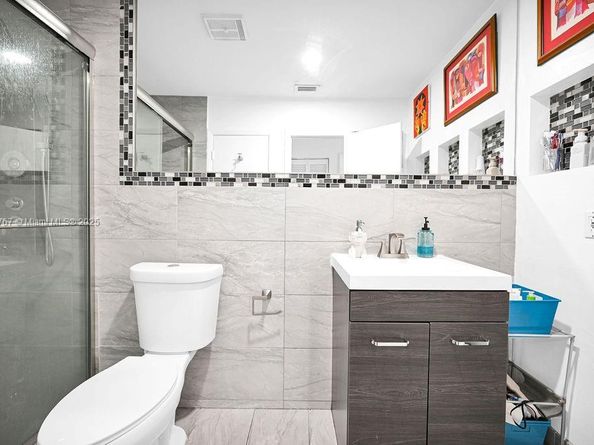 6590 SW 152nd Pl 2590, Miami FL 33193