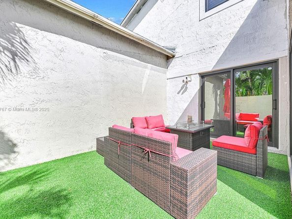 6590 SW 152nd Pl 2590, Miami FL 33193