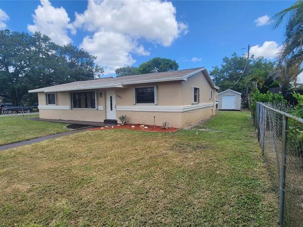 3295 NW 214th St, Miami Gardens FL 33056