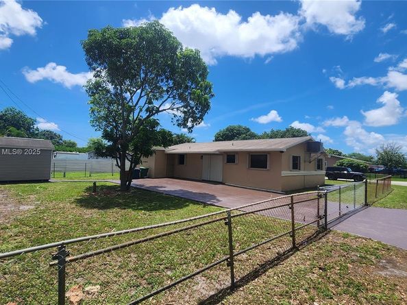 3295 NW 214th St, Miami Gardens FL 33056