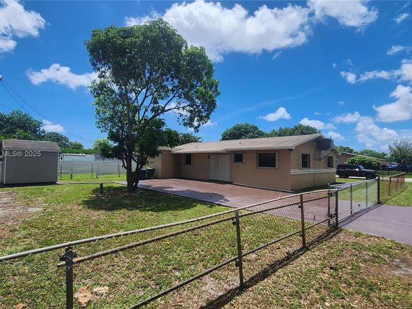 3295 NW 214th St, Miami Gardens FL 33056