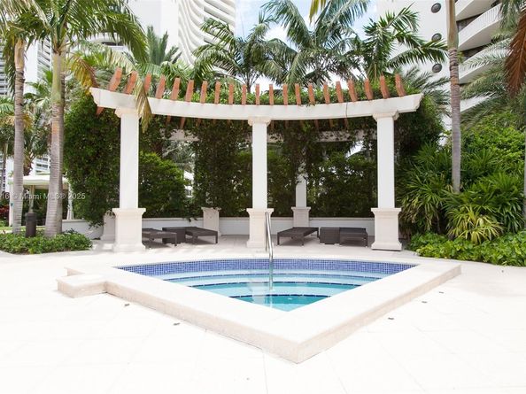 3000 Island Blvd 505, Aventura FL 33160