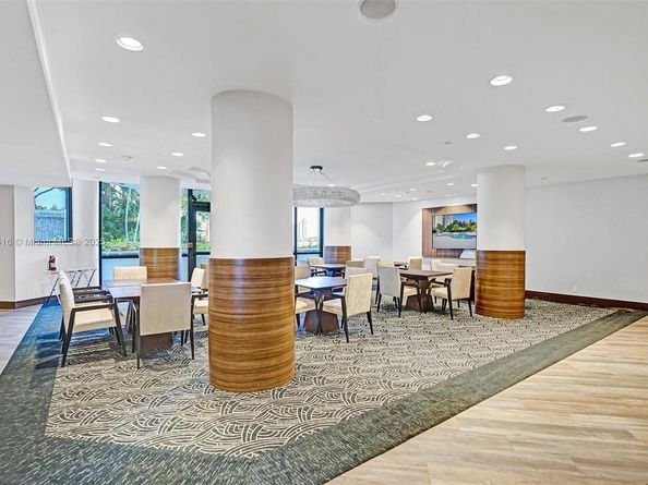 3000 Island Blvd 505, Aventura FL 33160