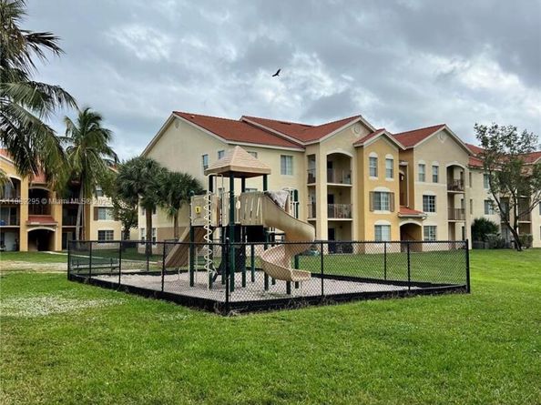 4171 San Marino Blvd 203, West Palm Beach FL 33409