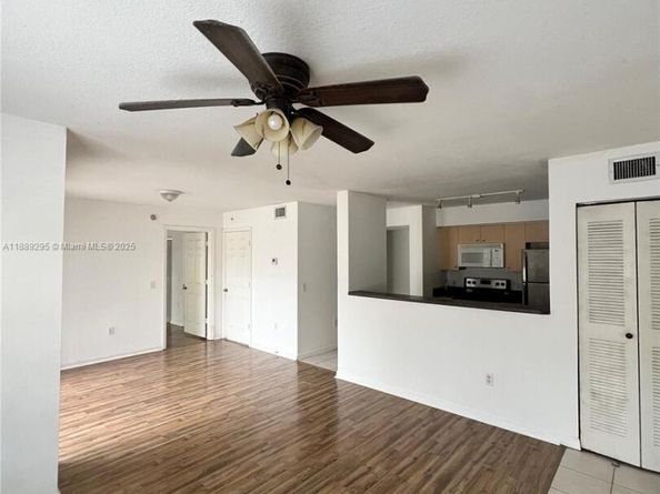 4171 San Marino Blvd 203, West Palm Beach FL 33409