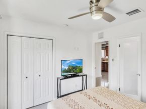 3291 NE 18th Terrace 12, Oakland Park FL 33306