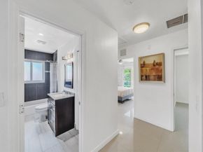 3291 NE 18th Terrace 12, Oakland Park FL 33306
