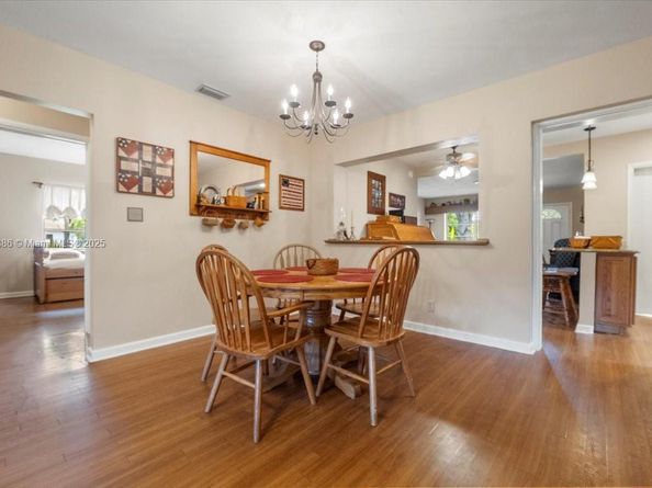 404 NE 11th Ave, Pompano Beach FL 33060