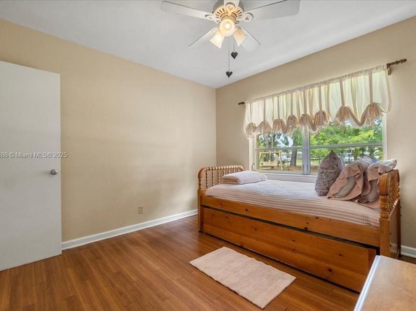 404 NE 11th Ave, Pompano Beach FL 33060