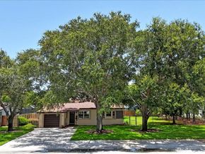 404 NE 11th Ave, Pompano Beach FL 33060