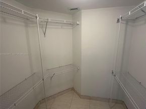 3530 Mystic Pointe Dr 1213, Aventura FL 33180