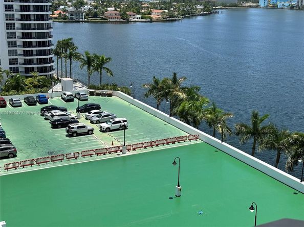 3530 Mystic Pointe Dr 1213, Aventura FL 33180