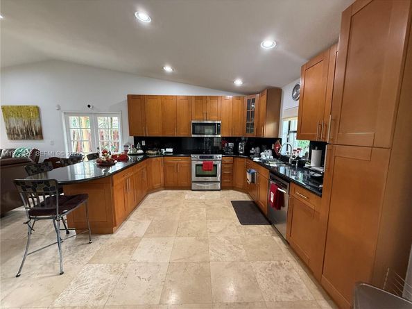 15621 SW 45th Ter, Miami FL 33185