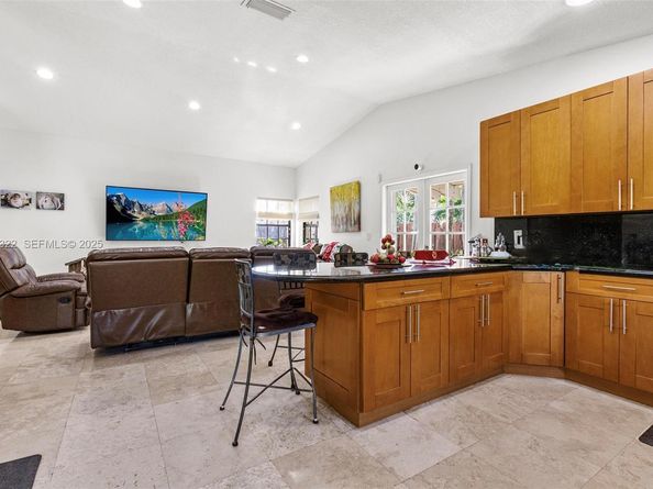 15621 SW 45th Ter, Miami FL 33185