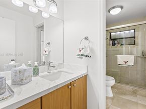 15621 SW 45th Ter, Miami FL 33185