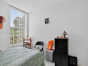 9678 Fontainebleau Blvd 410, Miami FL 33172