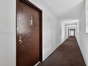 9678 Fontainebleau Blvd 410, Miami FL 33172