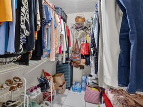 9678 Fontainebleau Blvd 410, Miami FL 33172