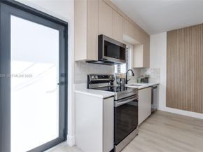 16049 NE 9th PL, North Miami Beach FL 33162