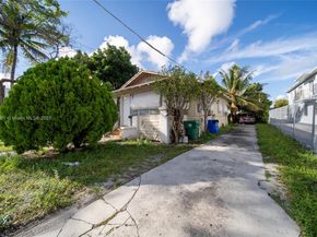 1267 NW 3rd St, Miami FL 33125