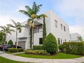 10126 NW 76th Ter, Doral FL 33178