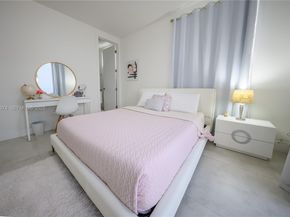 10126 NW 76th Ter, Doral FL 33178