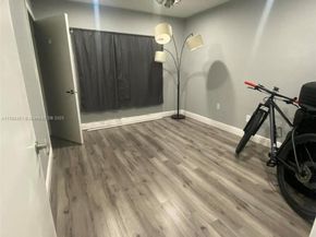 430 SE 7th St 304E, Dania Beach FL 33004