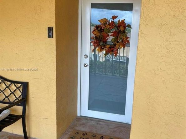 430 SE 7th St 304E, Dania Beach FL 33004