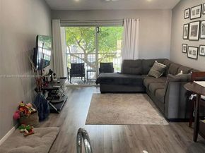 430 SE 7th St 304E, Dania Beach FL 33004