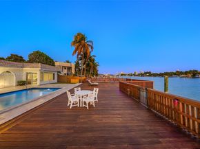 1690 Daytonia Rd, Miami Beach FL 33141