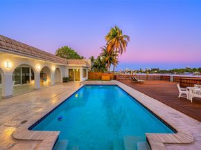 1690 Daytonia Rd, Miami Beach FL 33141
