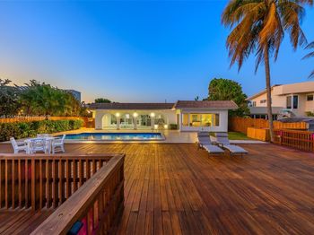1690 Daytonia Rd