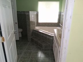 158 SW 5th St, Deerfield Beach FL 33441