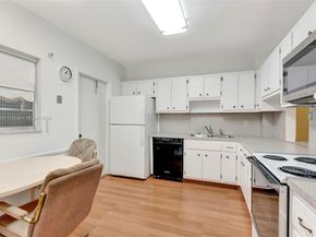 6751 Cypress Rd 306, Plantation FL 33317