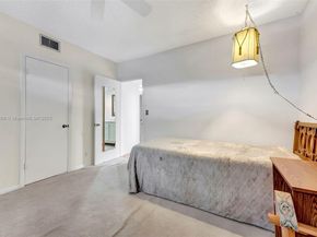 6751 Cypress Rd 306, Plantation FL 33317