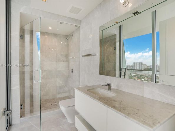 18501 Collins Ave 1804 Ready, Sunny Isles Beach FL 33160