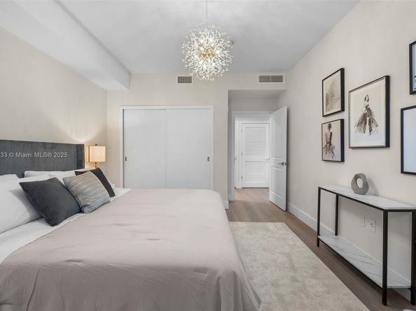 1938 Jackson St 306, Hollywood FL 33020