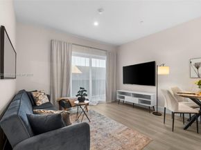 1938 Jackson St 306, Hollywood FL 33020