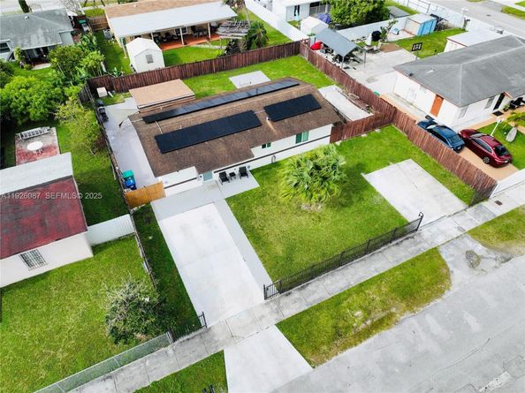 25260 SW 124th Pl, Homestead FL 33032